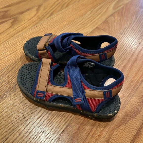 Sandals - Picture 2 of 8